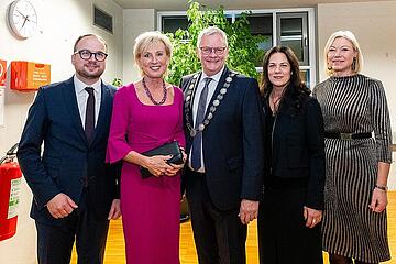 Volksanwältin Gaby Schwarz wurde beim Empfang herzlich begrüßt. 