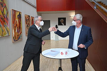 FH-Geschäftsführer Georg Pehm und Bürgermeister Thomas Steiner. 