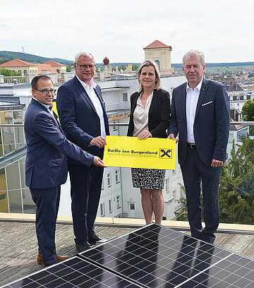 Bundesinnungsmeister Andreas Wirth, Bgm. LAbg. Thomas Steiner, VDir. Mag. Eva Fugger, Präs. ÖkR DI Erwin Tinhof